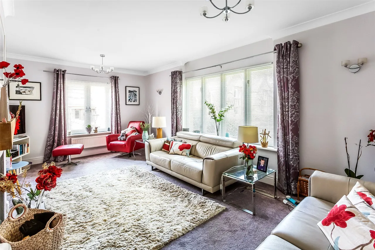 Grenehurst Park, Capel, RH5, photo 2