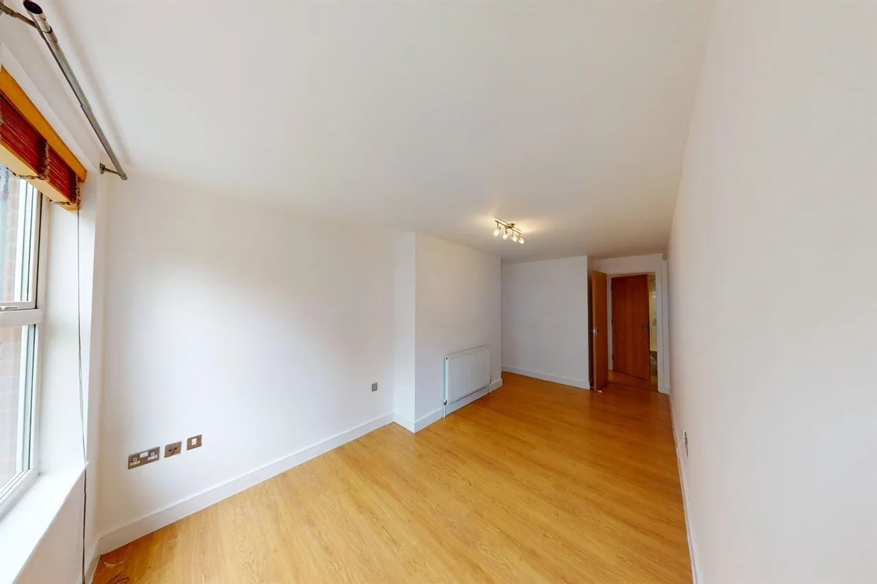 Connaught Place, Loughton, IG10, photo 7