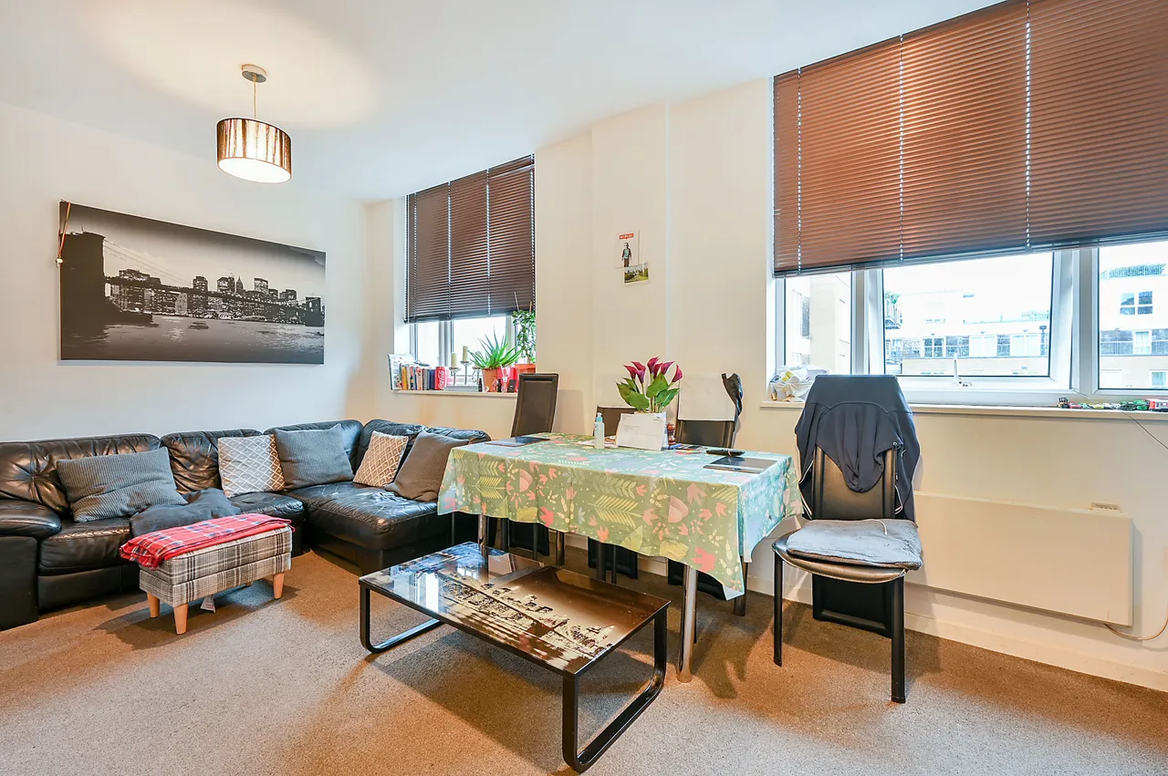 114 Bromyard House, Bromyard Avenue, London, photo 4