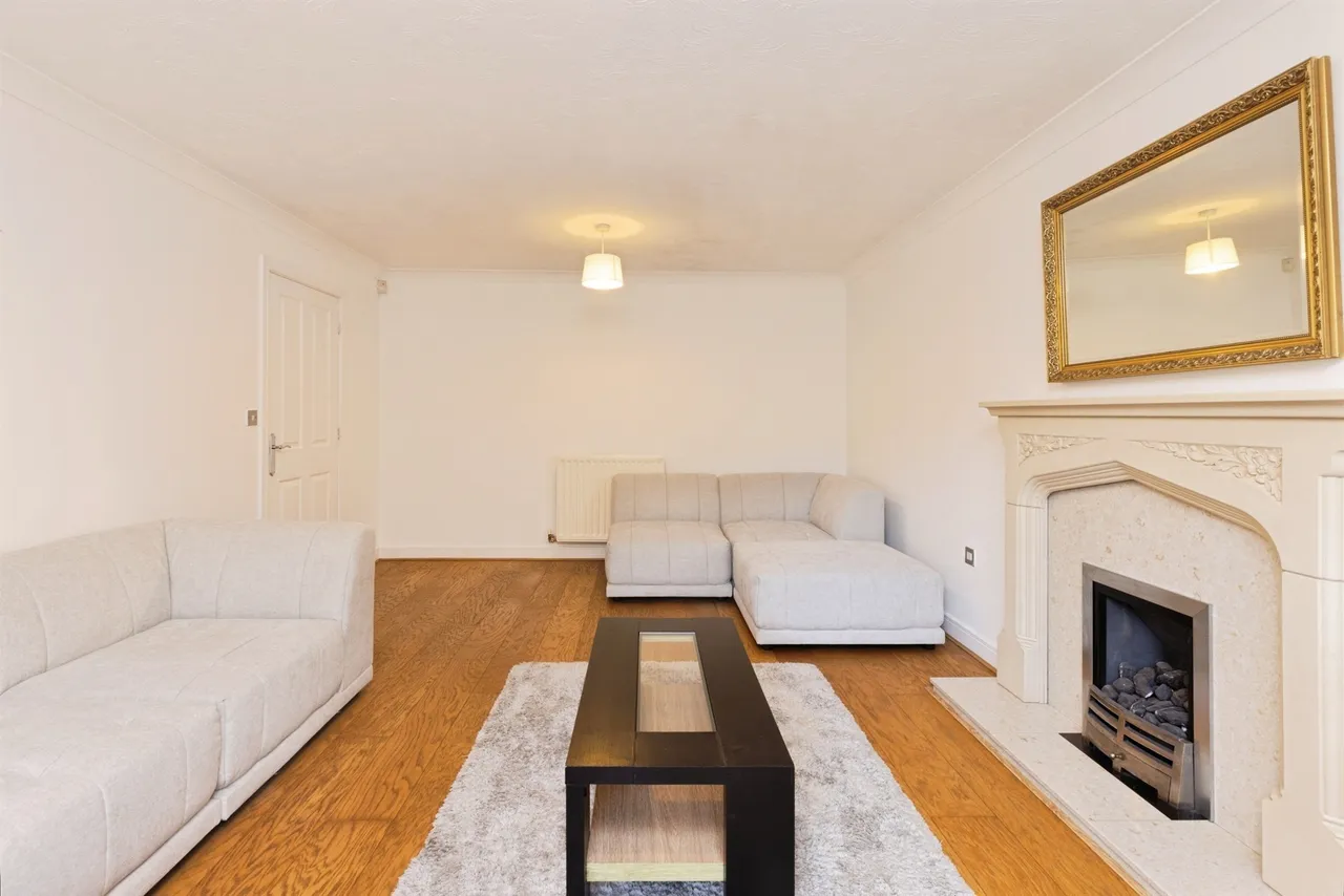 Weavers Court, SOWERBY BRIDGE, photo 4