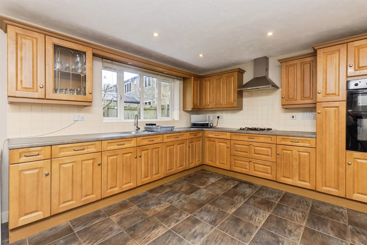 Weavers Court, SOWERBY BRIDGE, photo 5