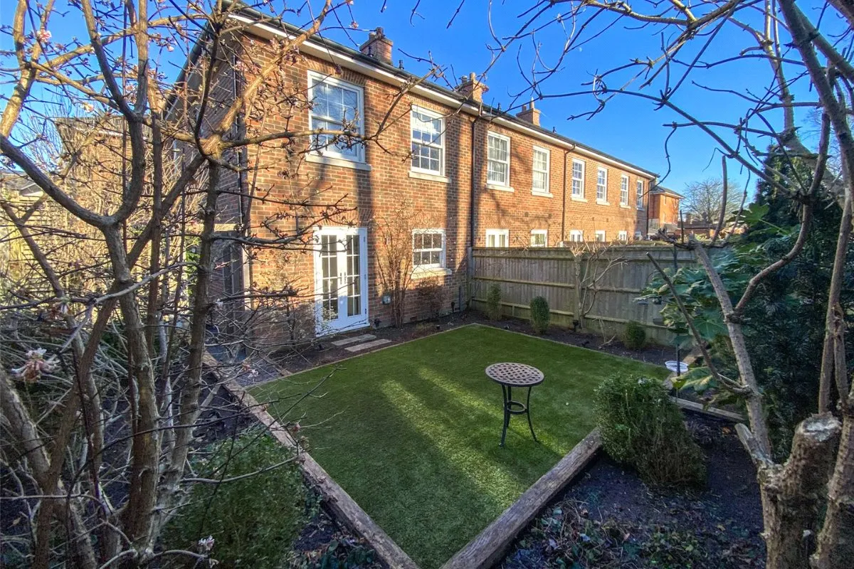 Monachus Row, Hartley Wintney, Hook, Hampshire, RG27 8DA, photo 16