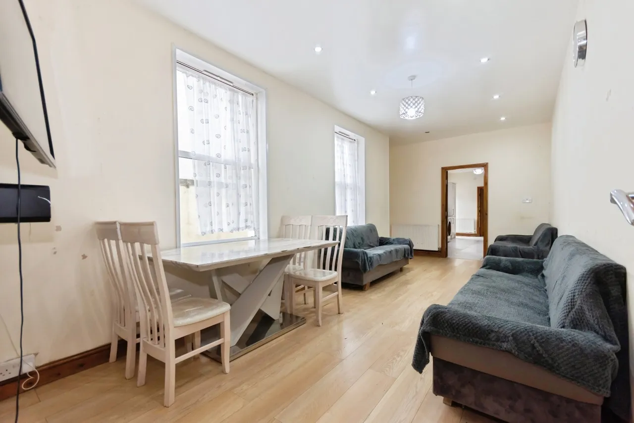 Oakwood Road, Birmingham, B11, photo 4