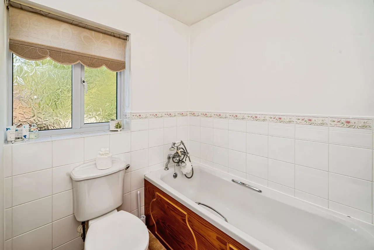 Briskman Way, Aylesbury, HP21, photo 17