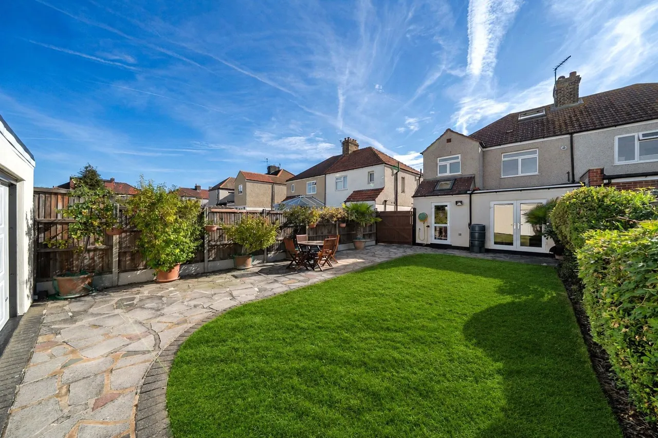 Hazeldene Road, DA16, photo 13
