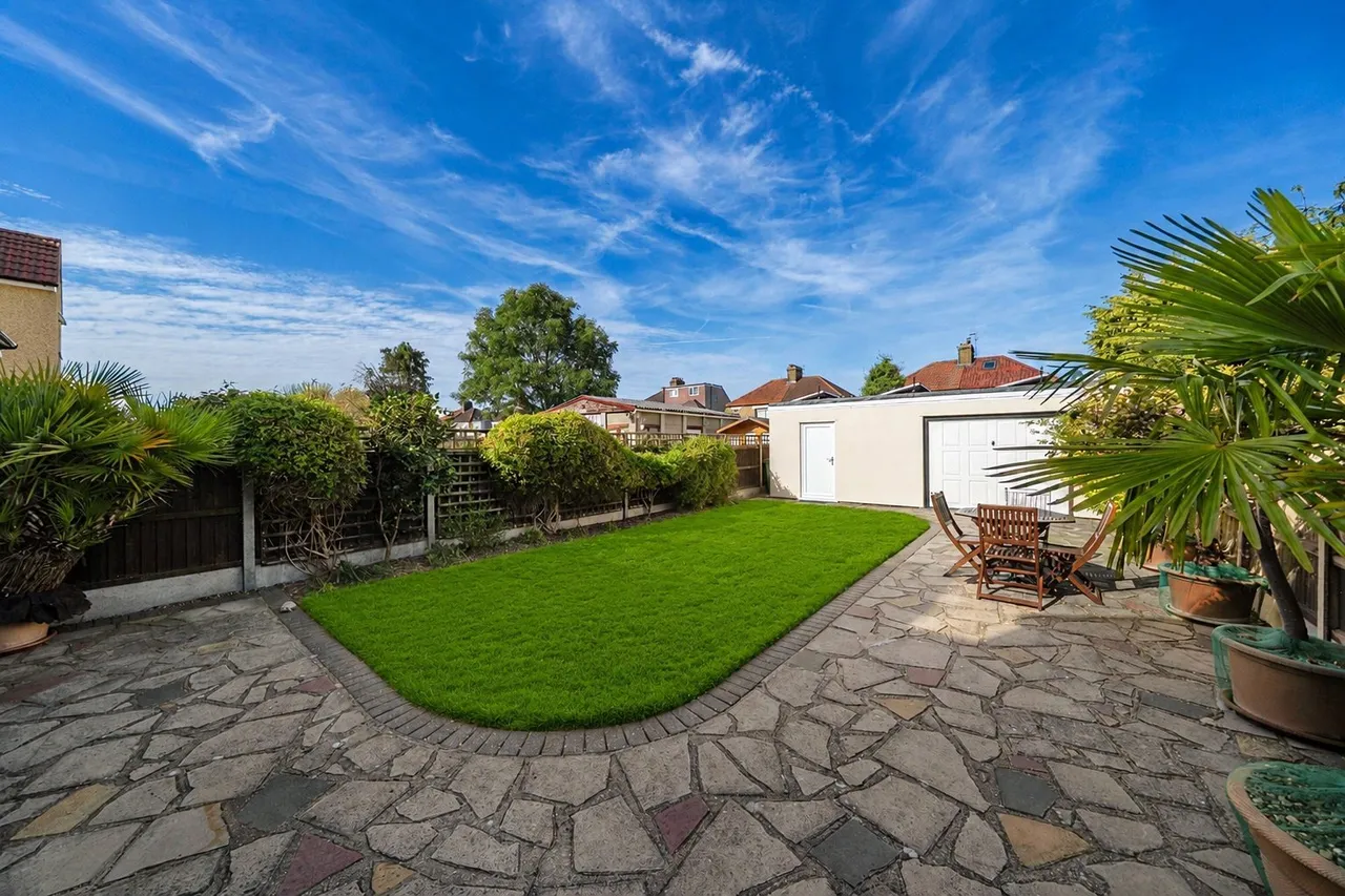 Hazeldene Road, DA16, photo 6