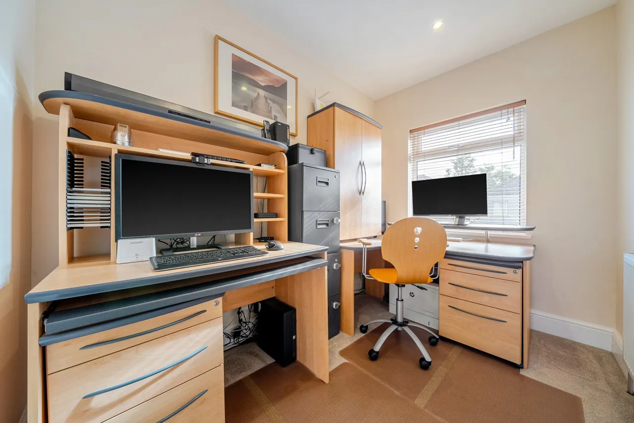Hazeldene Road, DA16, photo 8