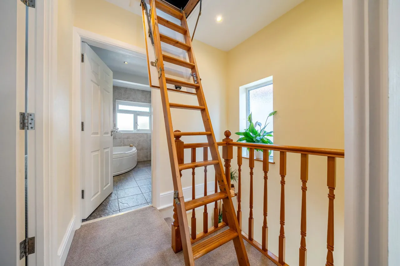 Hazeldene Road, DA16, photo 12