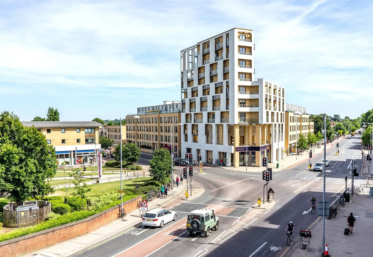 2 bed flat to rent, Hills Road, Cambridge, CB2