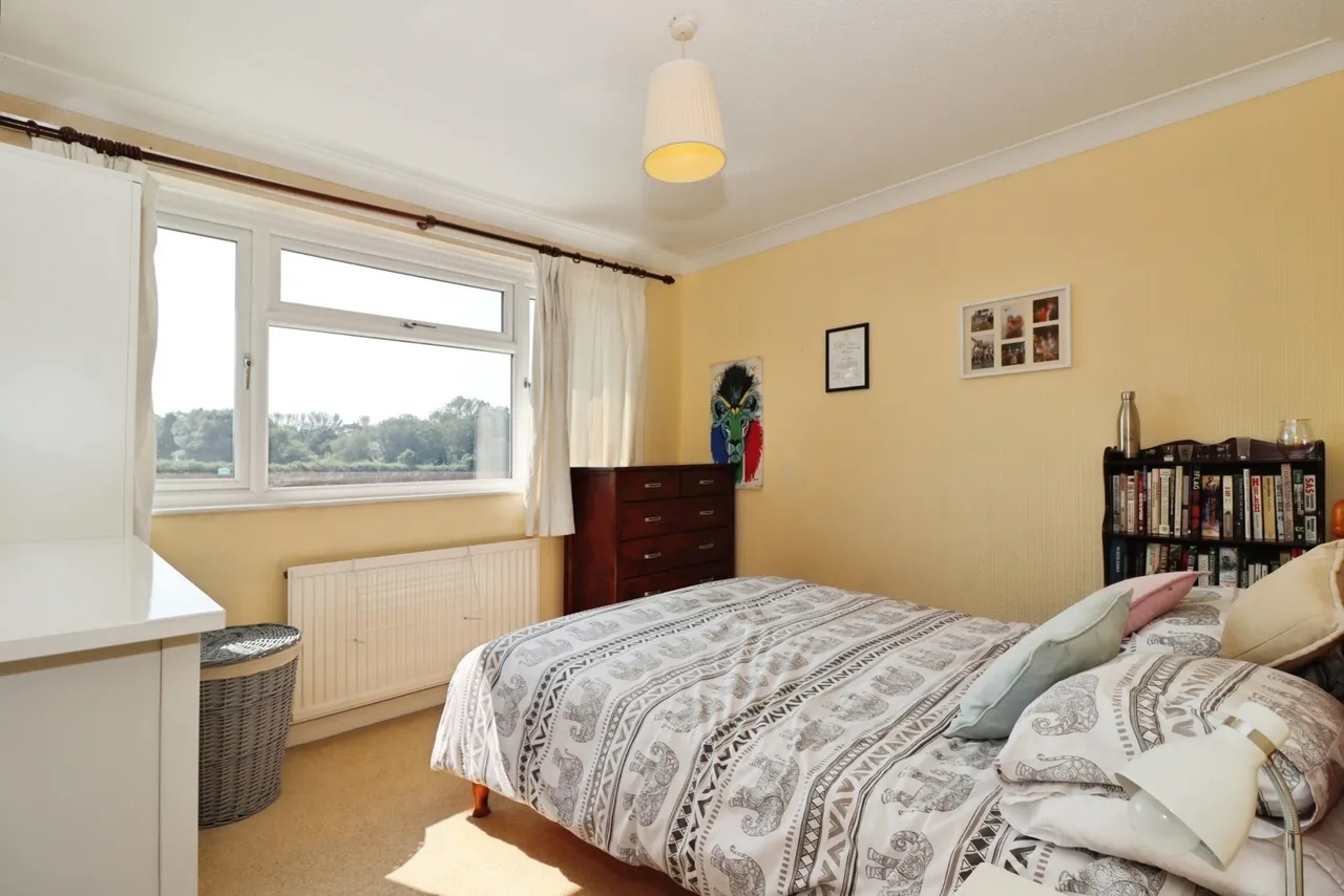 St. Annes Drive, Coalpit Heath, BS36, photo 17
