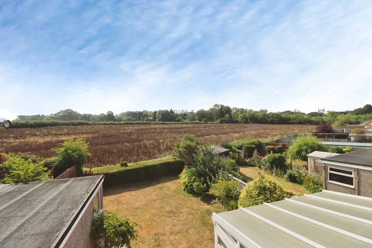 St. Annes Drive, Coalpit Heath, BS36, photo 2