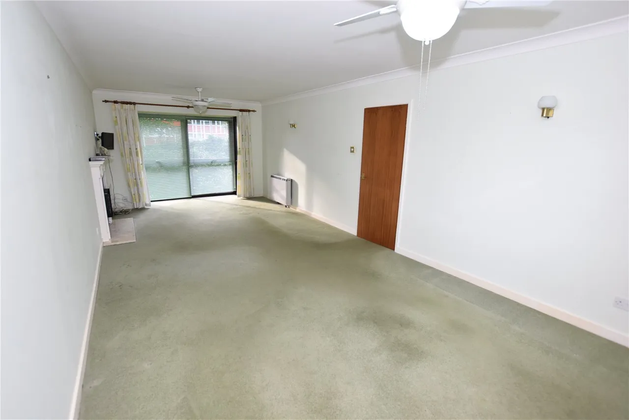 Church Road, Upton, CH49, photo 2