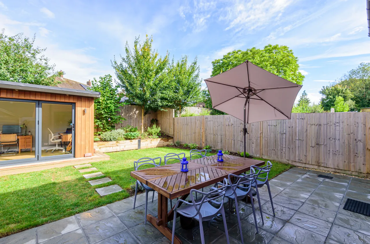 Station Drive, Sutton Scotney, SO21, photo 12