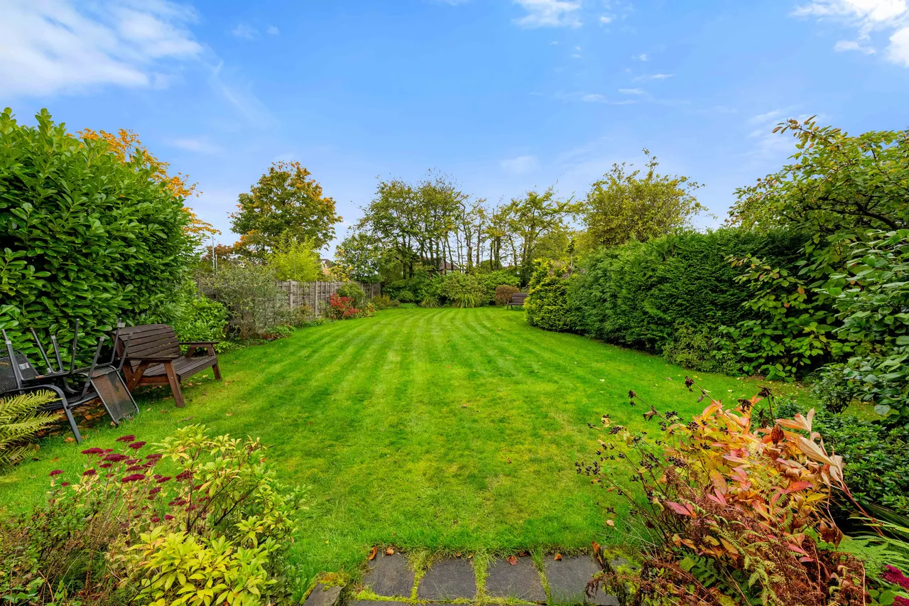 Stockport Road, Marple, SK6, photo 2