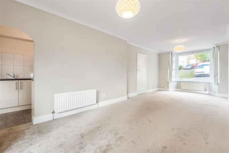 Whitton Avenue East, Greenford, photo 2