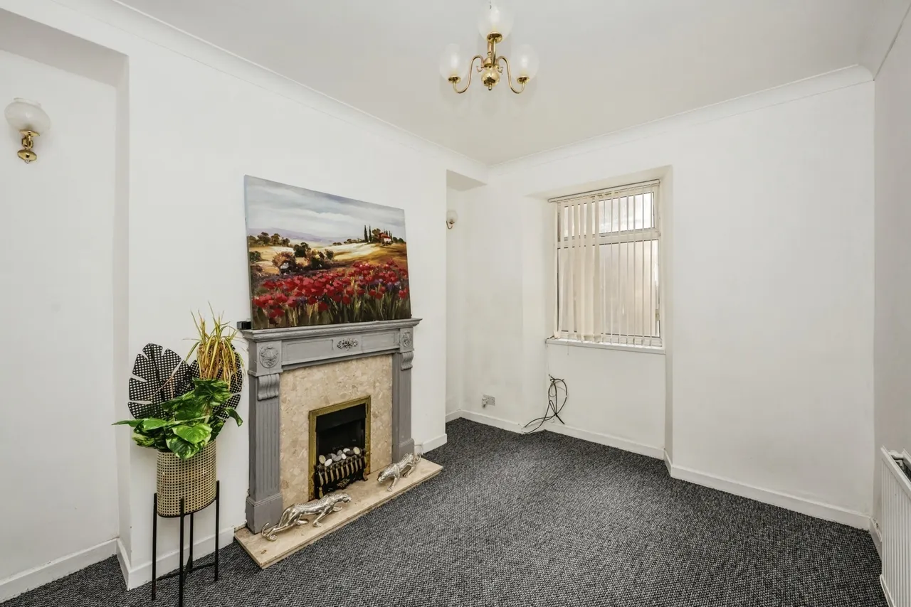 Old Castle Road, Llanelli, SA15, photo 7