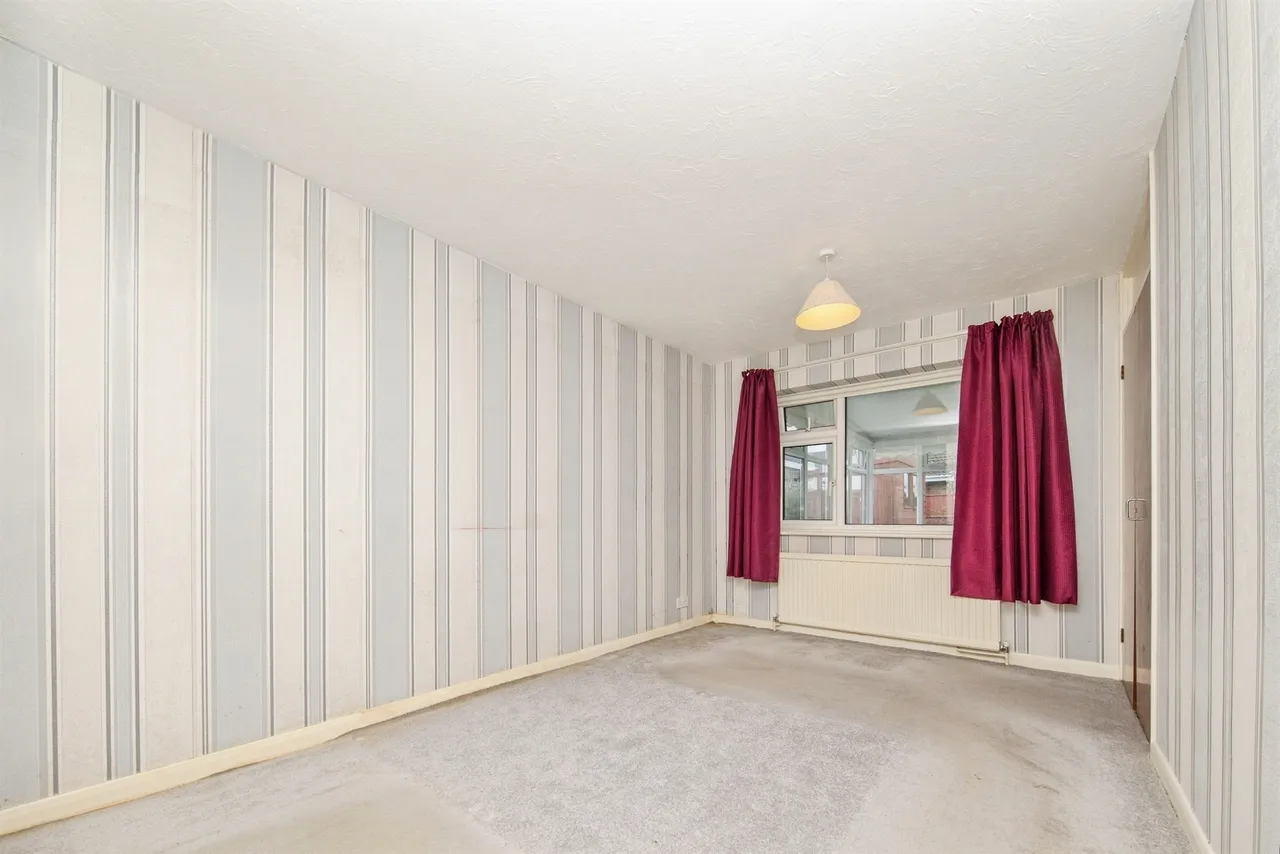Ladbrooke Road, Clacton-On-Sea, photo 9