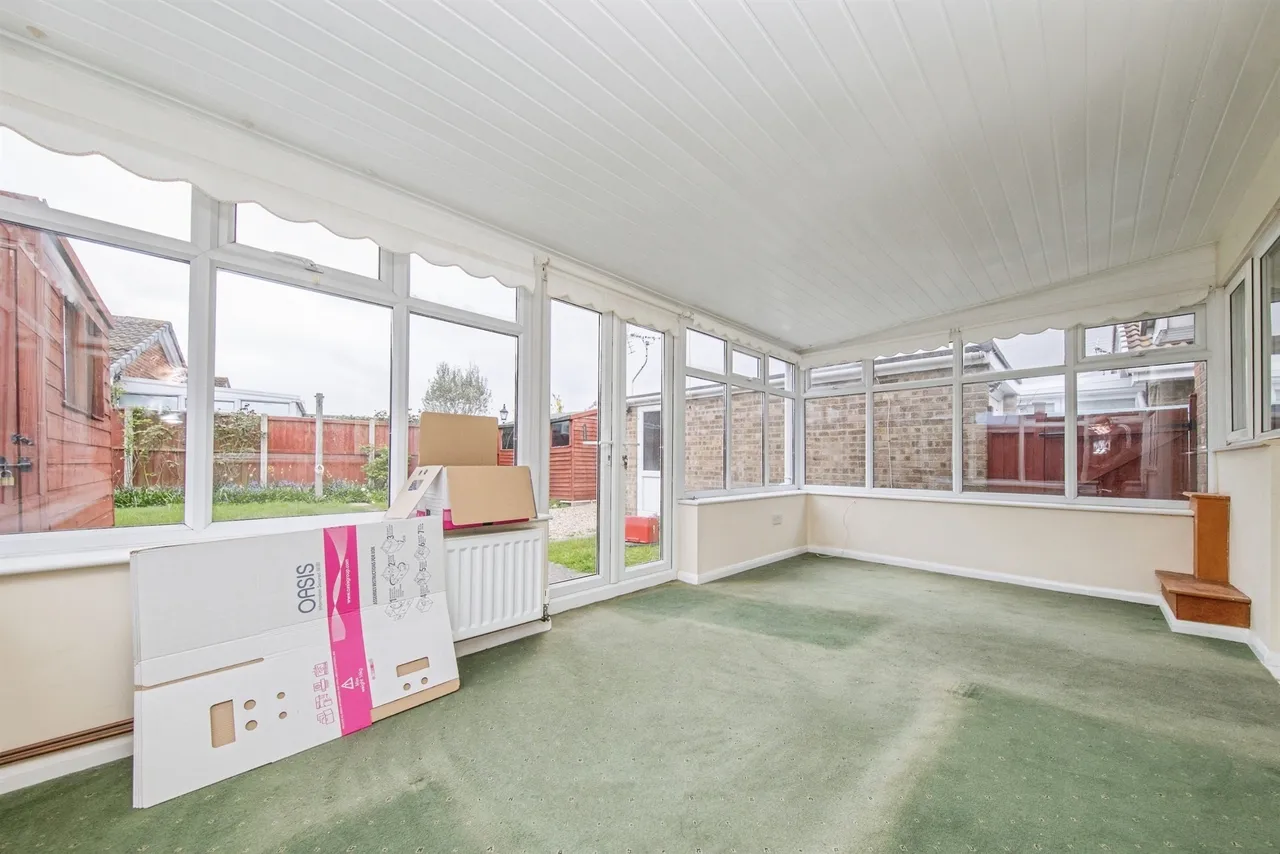 Ladbrooke Road, Clacton-On-Sea, photo 6