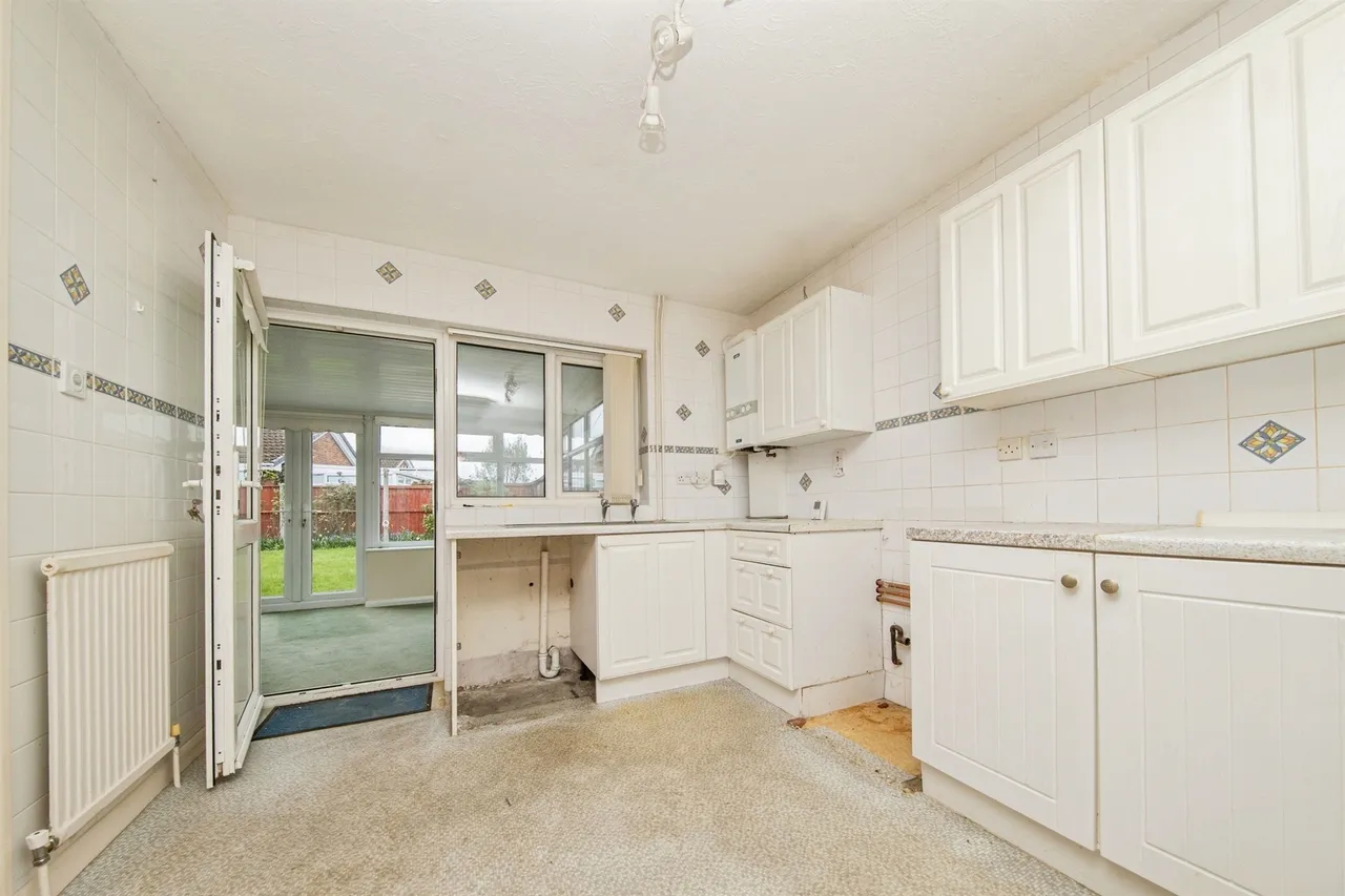 Ladbrooke Road, Clacton-On-Sea, photo 4