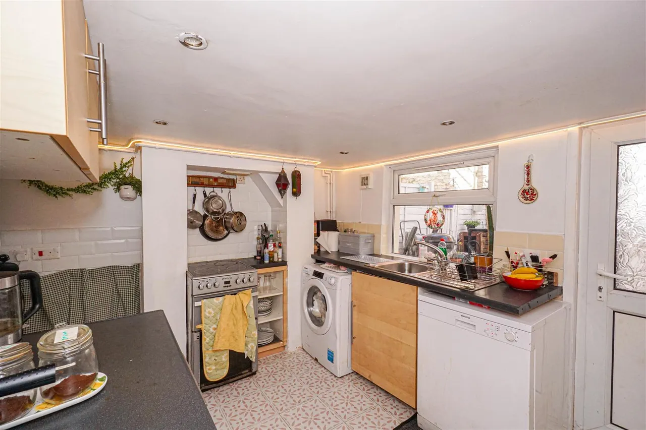 Stonefield Road, Hastings, photo 15