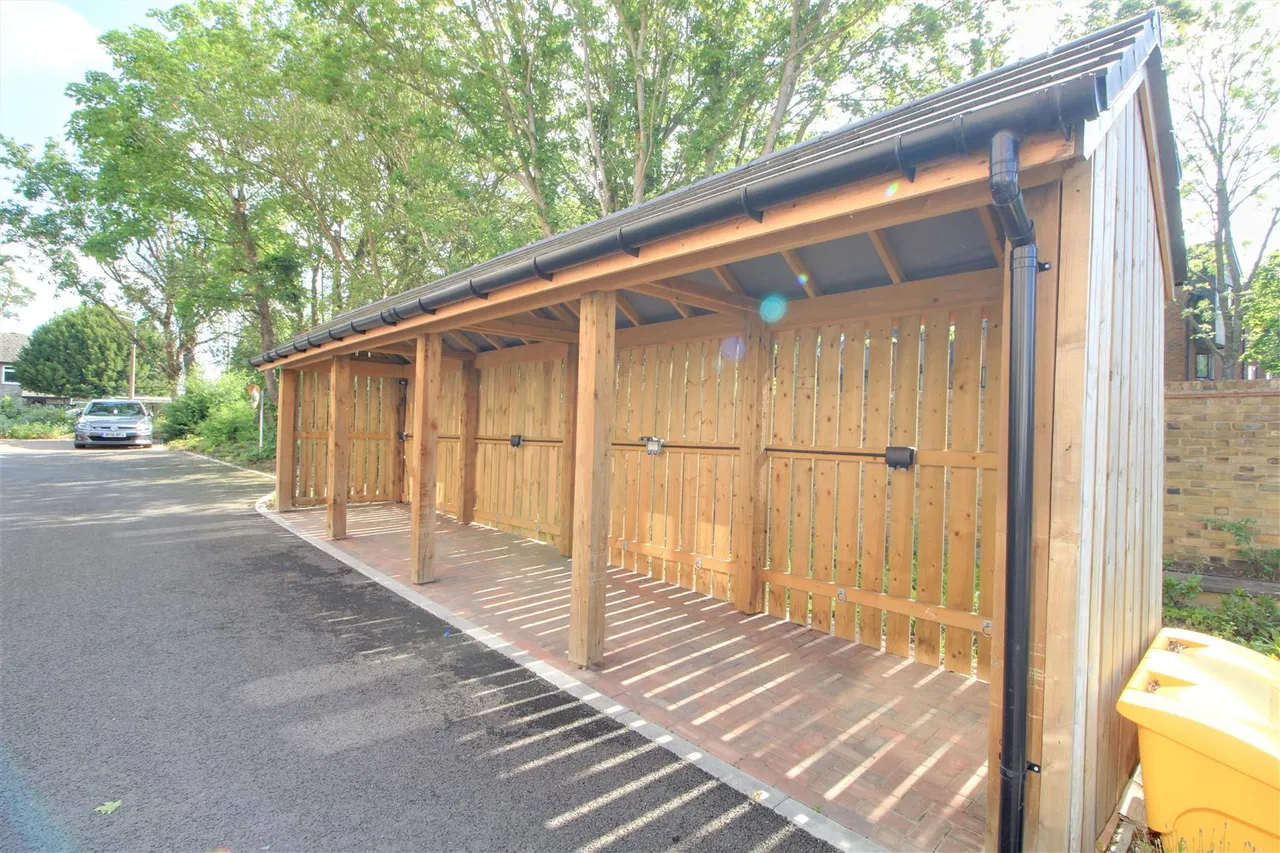 Wratten Road West, Hitchin, SG5, photo 8