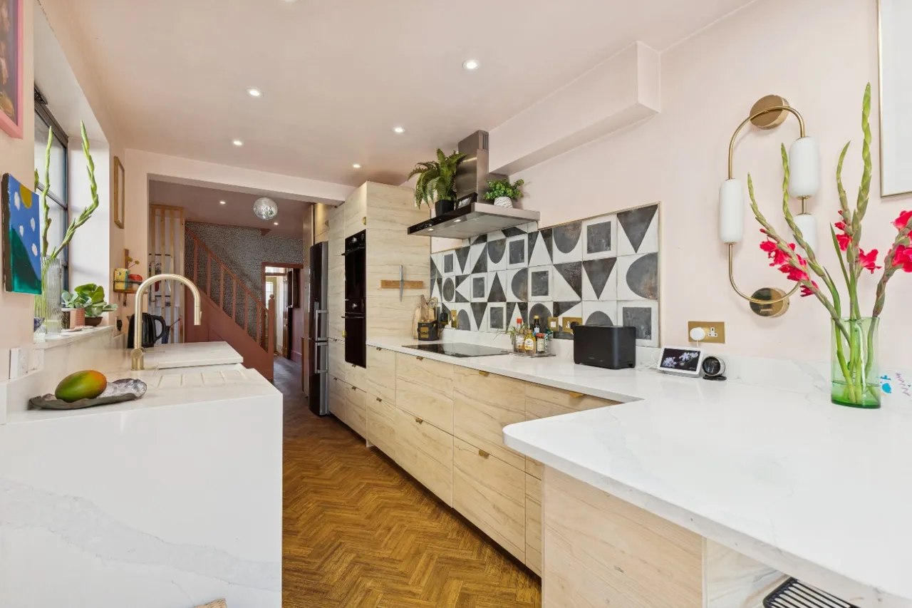 Lancaster Road, Hitchin, SG5, photo 2