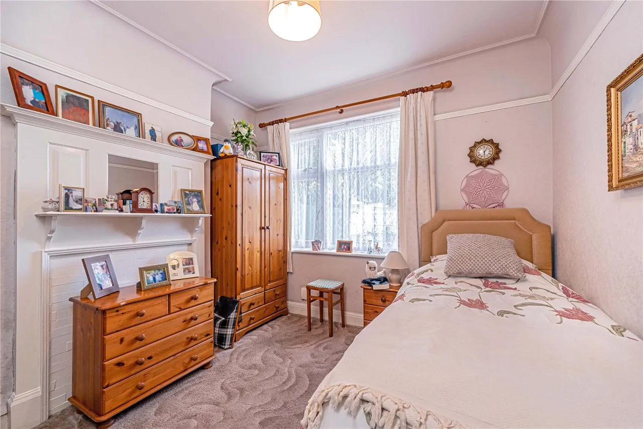 Winchendon Road, Teddington, TW11 0SU, photo 4
