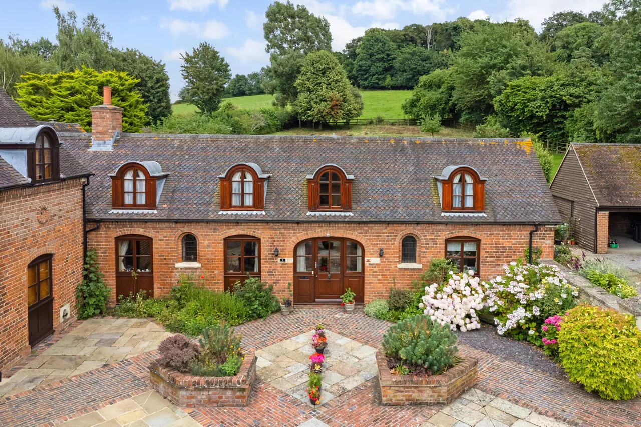 Bondend Road, Upton St. Leonards, Glo..., photo 6
