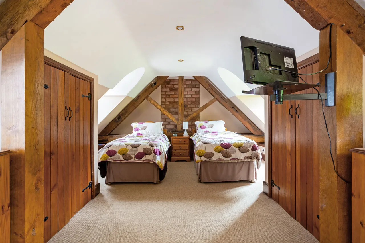Bondend Road, Upton St. Leonards, Glo..., photo 8