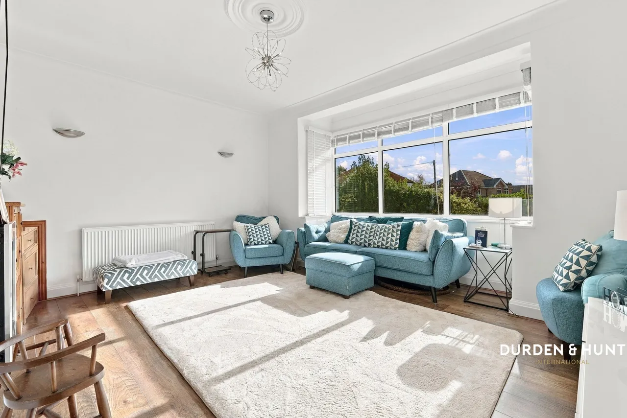 Tudor Drive, Romford, RM2, photo 2