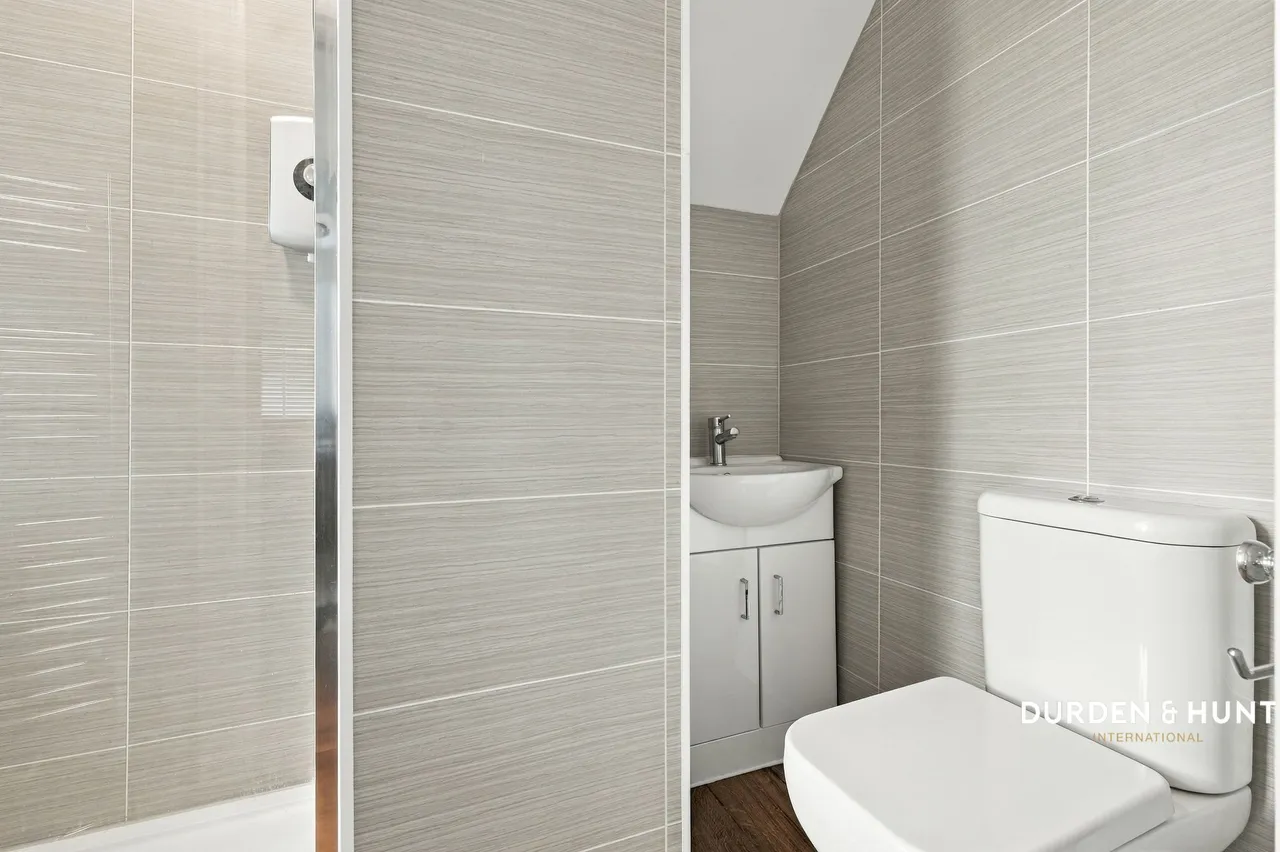 Tudor Drive, Romford, RM2, photo 12