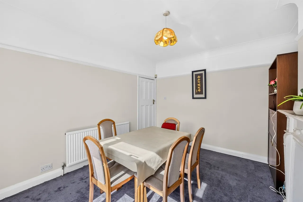 Elsrick Avenue, Morden, photo 10