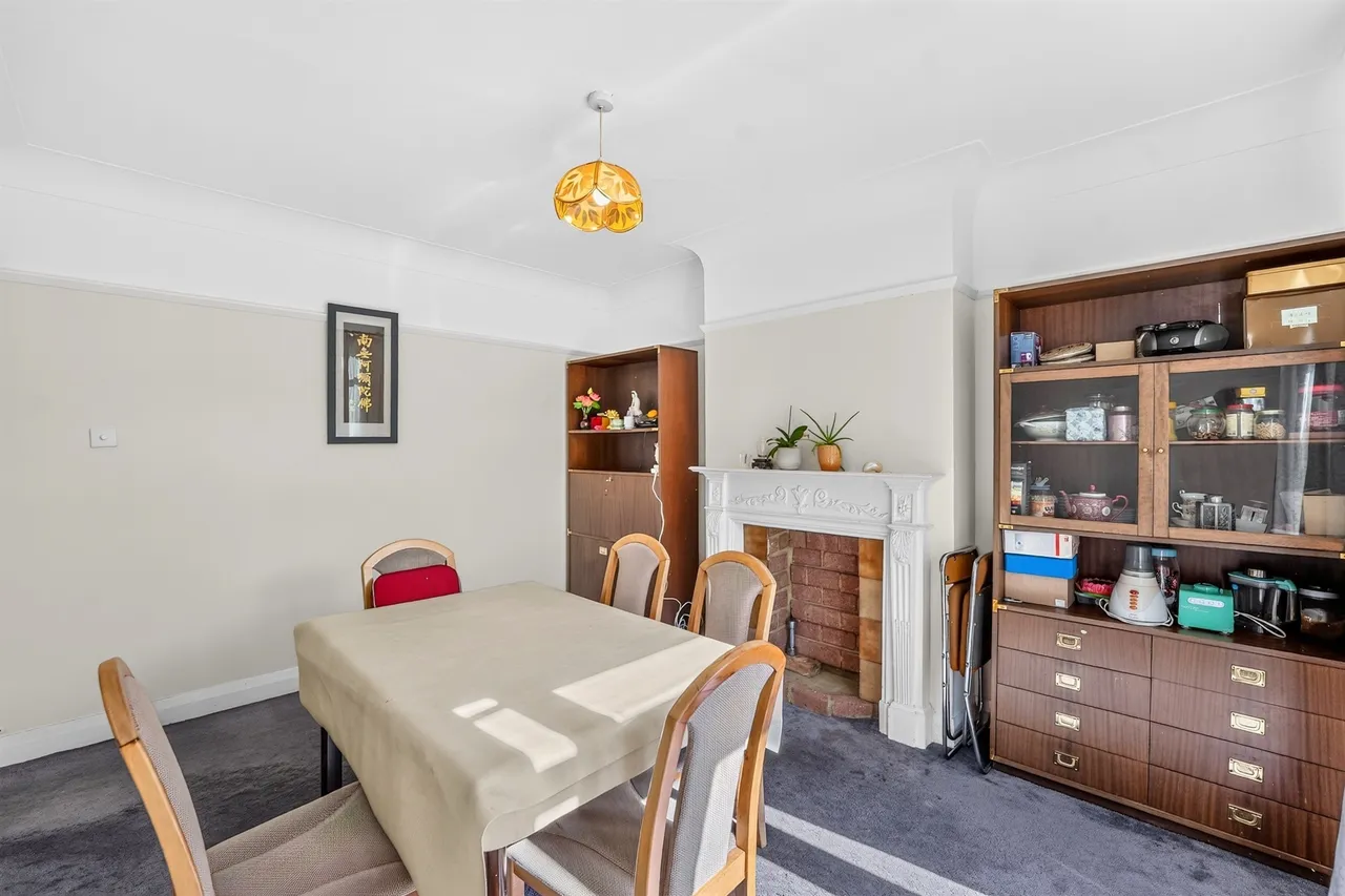 Elsrick Avenue, Morden, photo 9