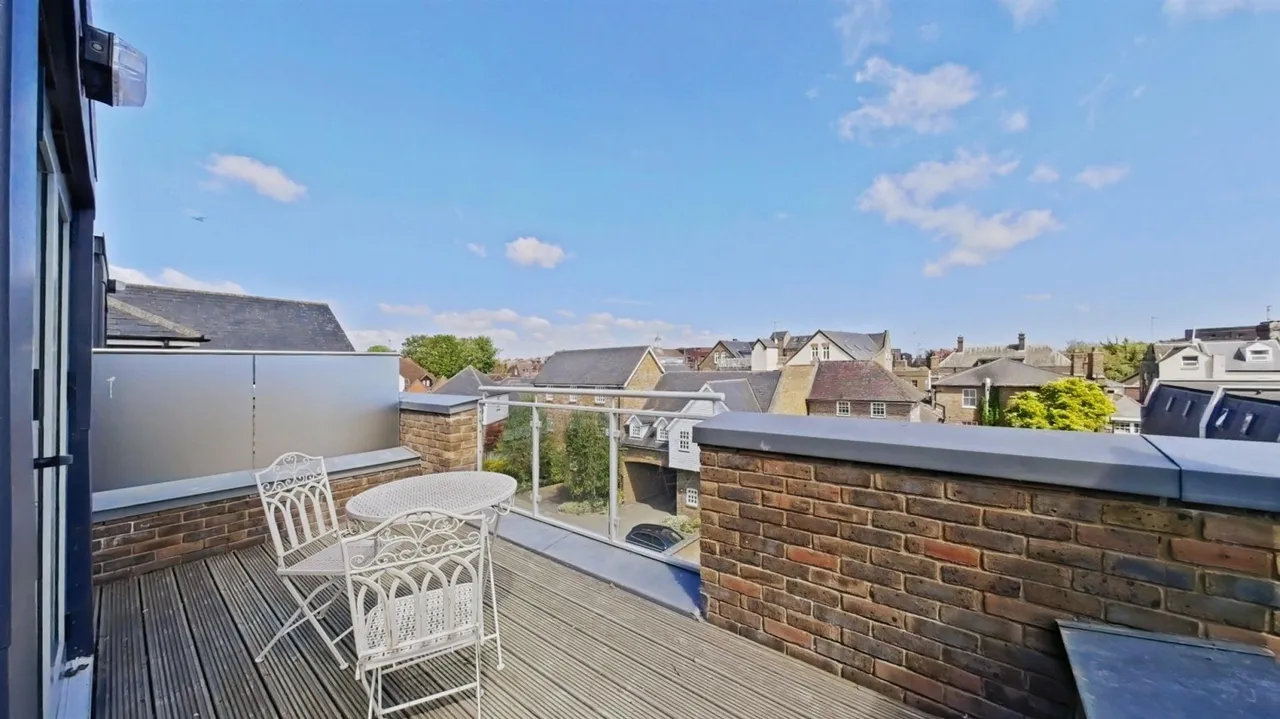 The Terrace, Rochester, Kent, photo 3