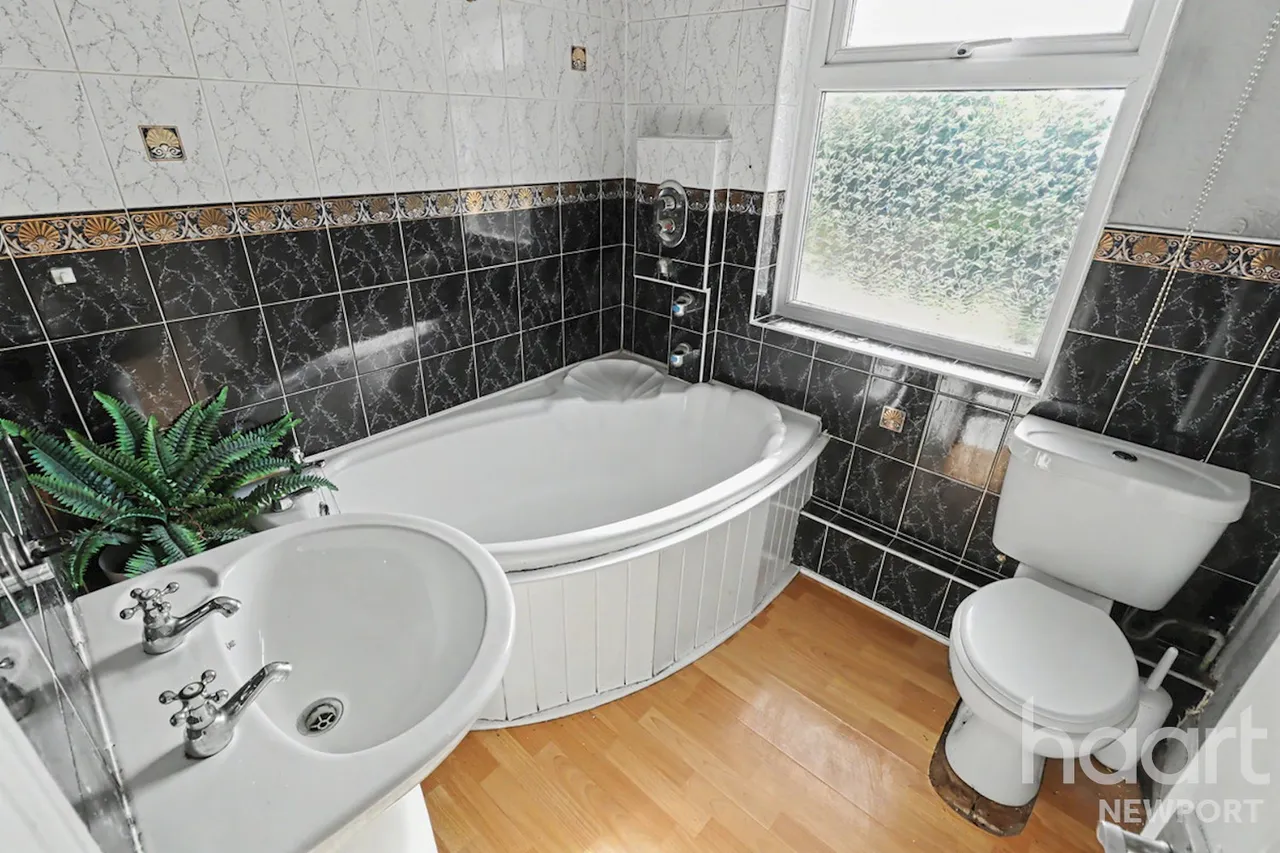 Graig Park Villas, Newport, NP20, photo 13