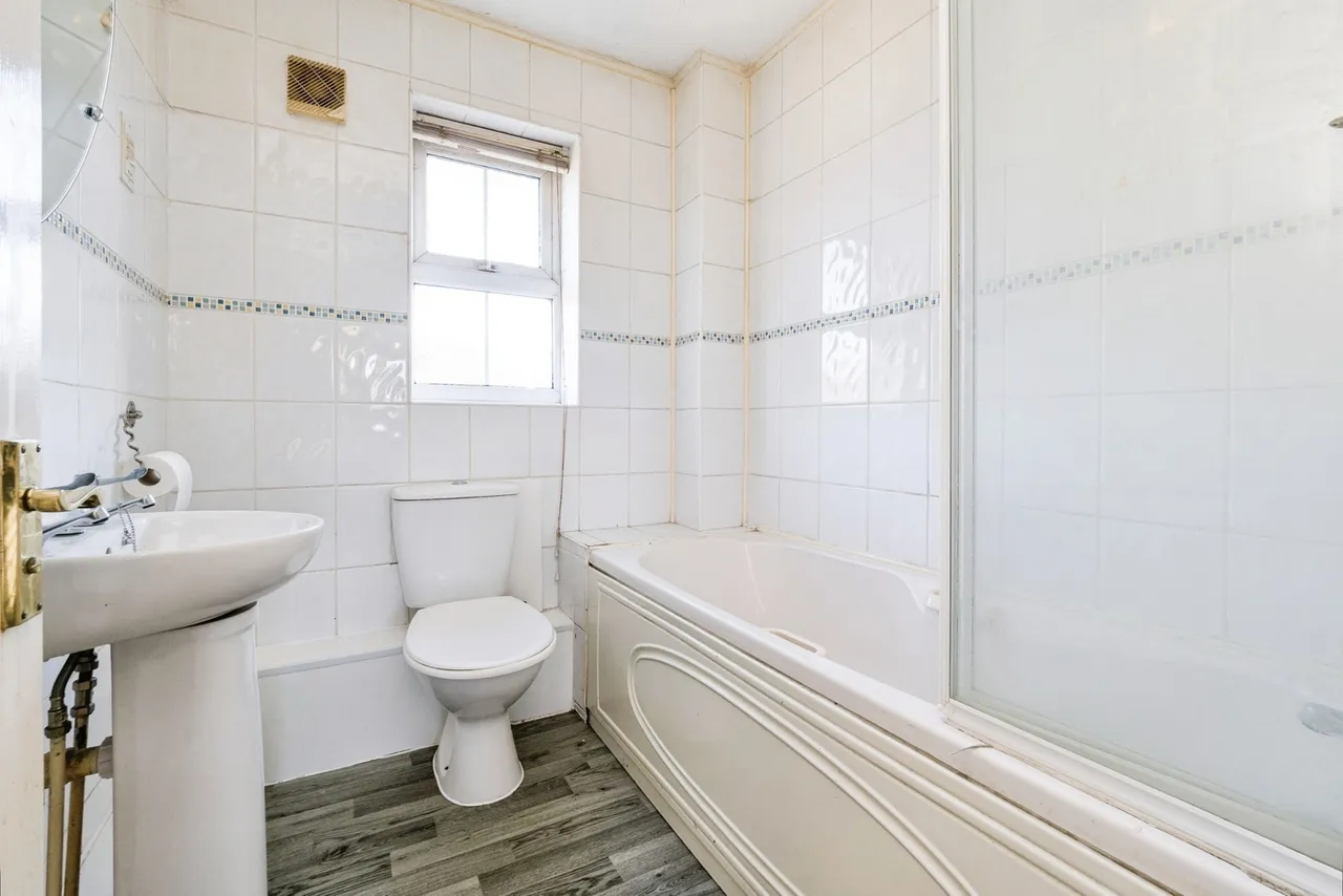 Fyfield Drive, South Ockendon, Essex, RM15, photo 10