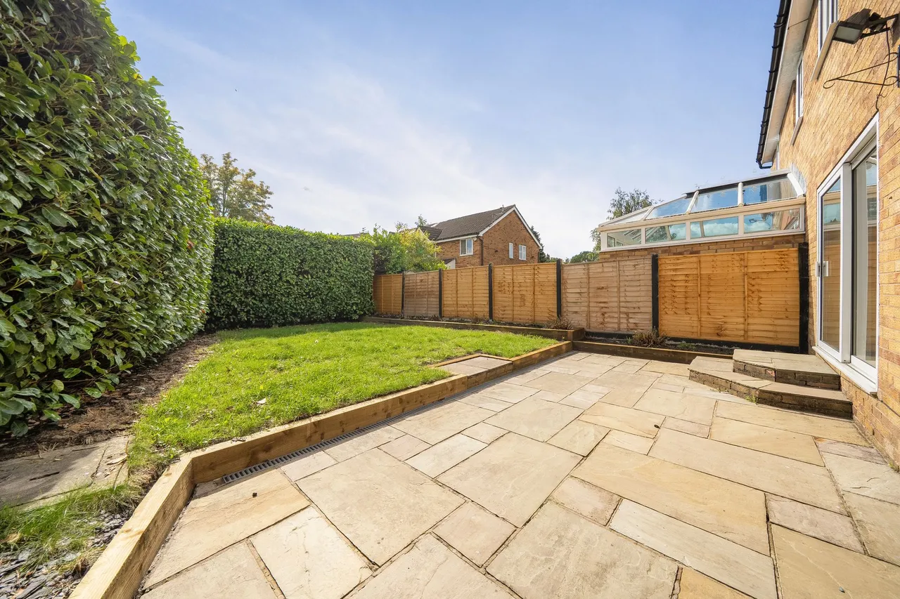 Fieldhead Road, Wilmslow, photo 18