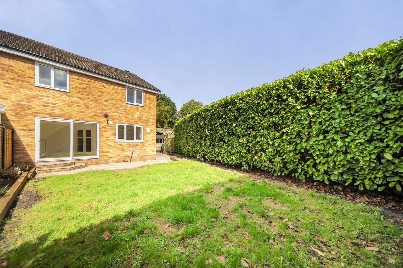 Fieldhead Road, Wilmslow, photo 19