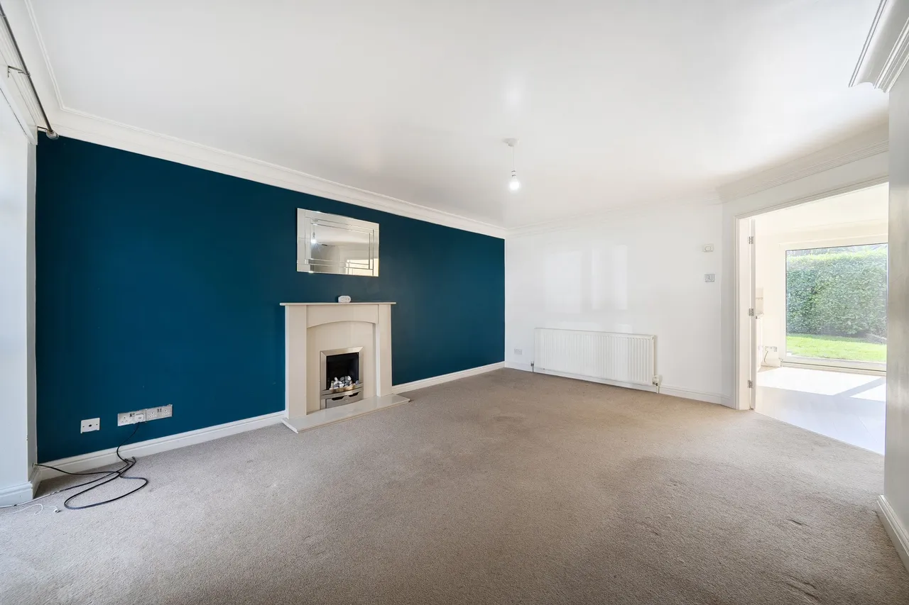Fieldhead Road, Wilmslow, photo 7