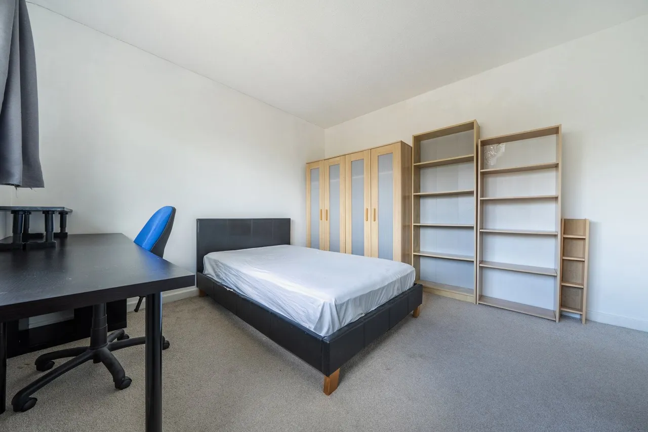 Porcupine Close, SE9, photo 23