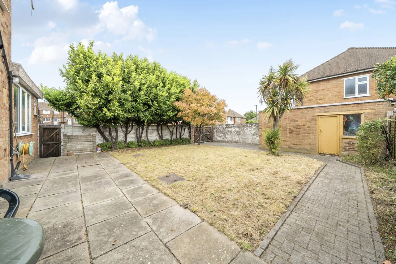 Porcupine Close, SE9, photo 6