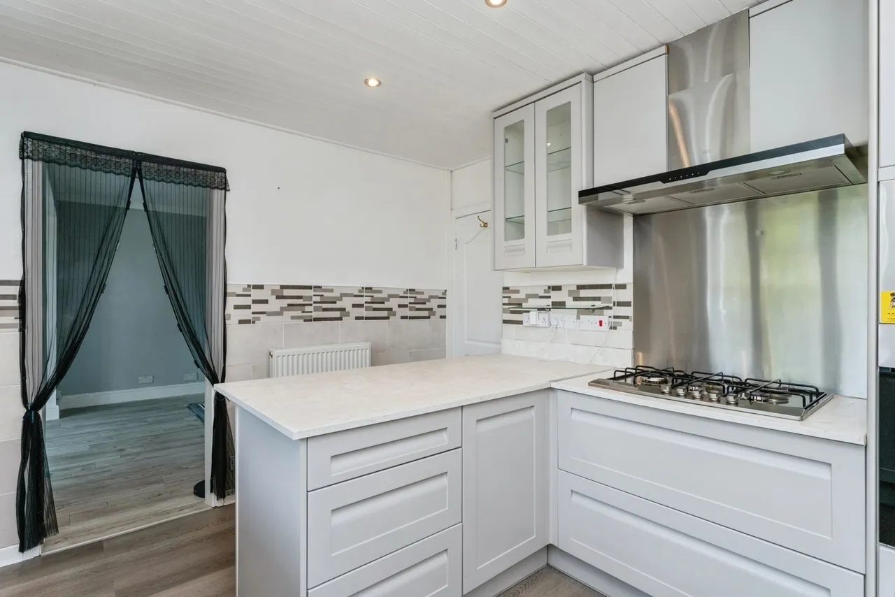 Ellesmere Avenue, Chester, CH2, photo 9