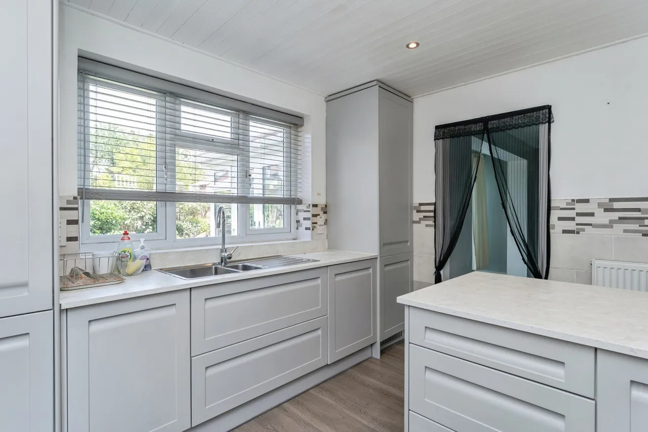 Ellesmere Avenue, Chester, CH2, photo 10