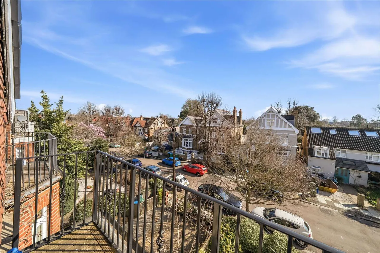 Oxford Road, Teddington, TW11 0QA, photo 9