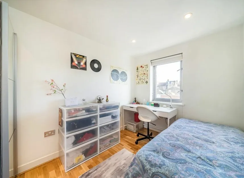 Ilminster Gardens, Clapham Junction, SW11, photo 10