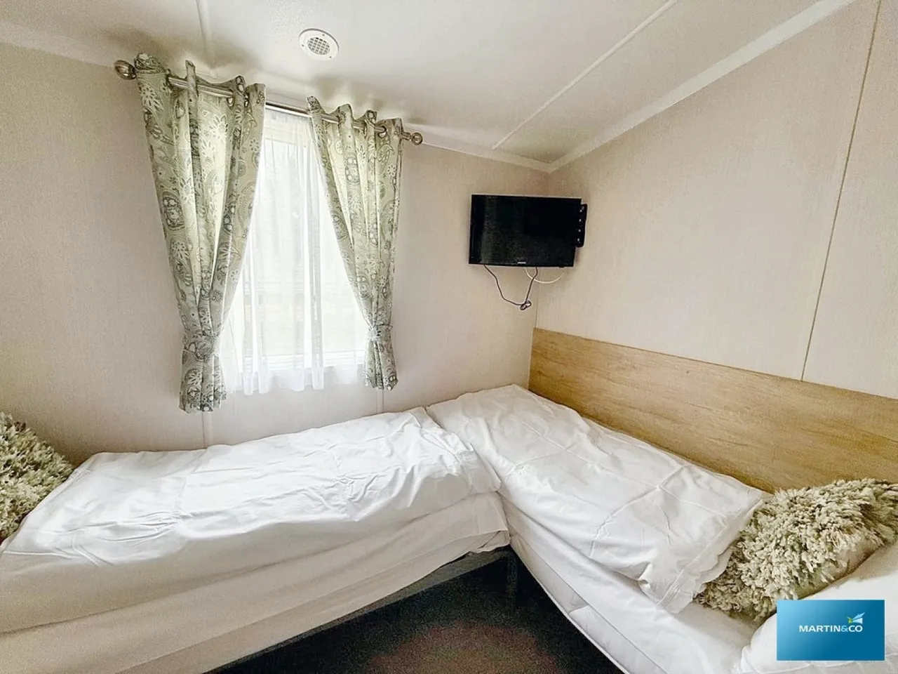 Oakdene Holiday Park, photo 7