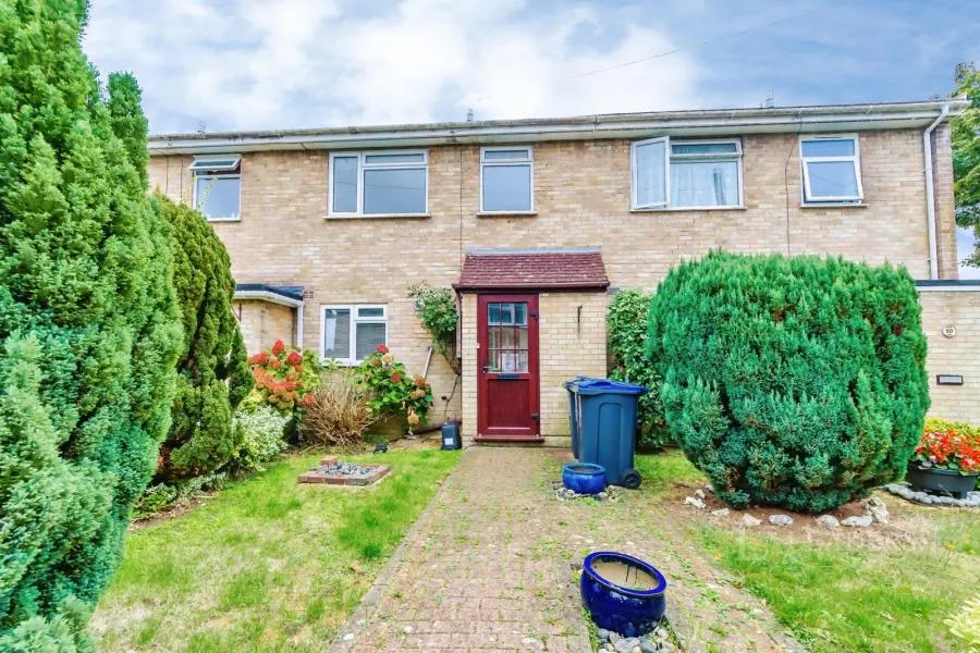 3 bed house to rent, Oakapple Close, South Croydon, CR2