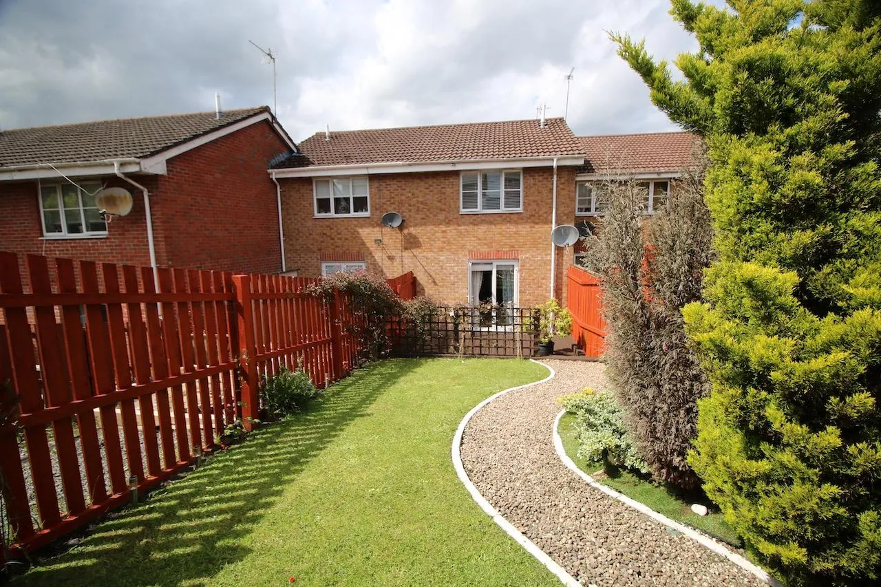 2 bed house for sale — Cherry Avenue, Cumbernauld, G67 3BG