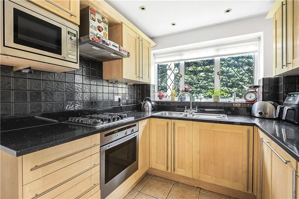 Tinsey Close, Egham, TW20, photo 3