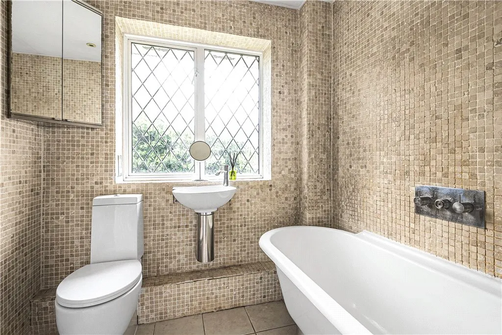 Tinsey Close, Egham, TW20, photo 9